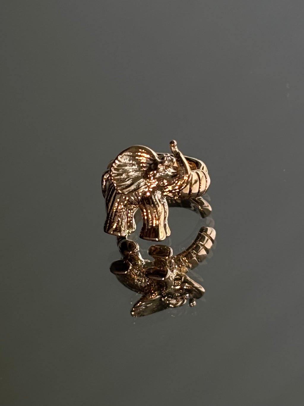 Ear cuff / Ring / Elephant
