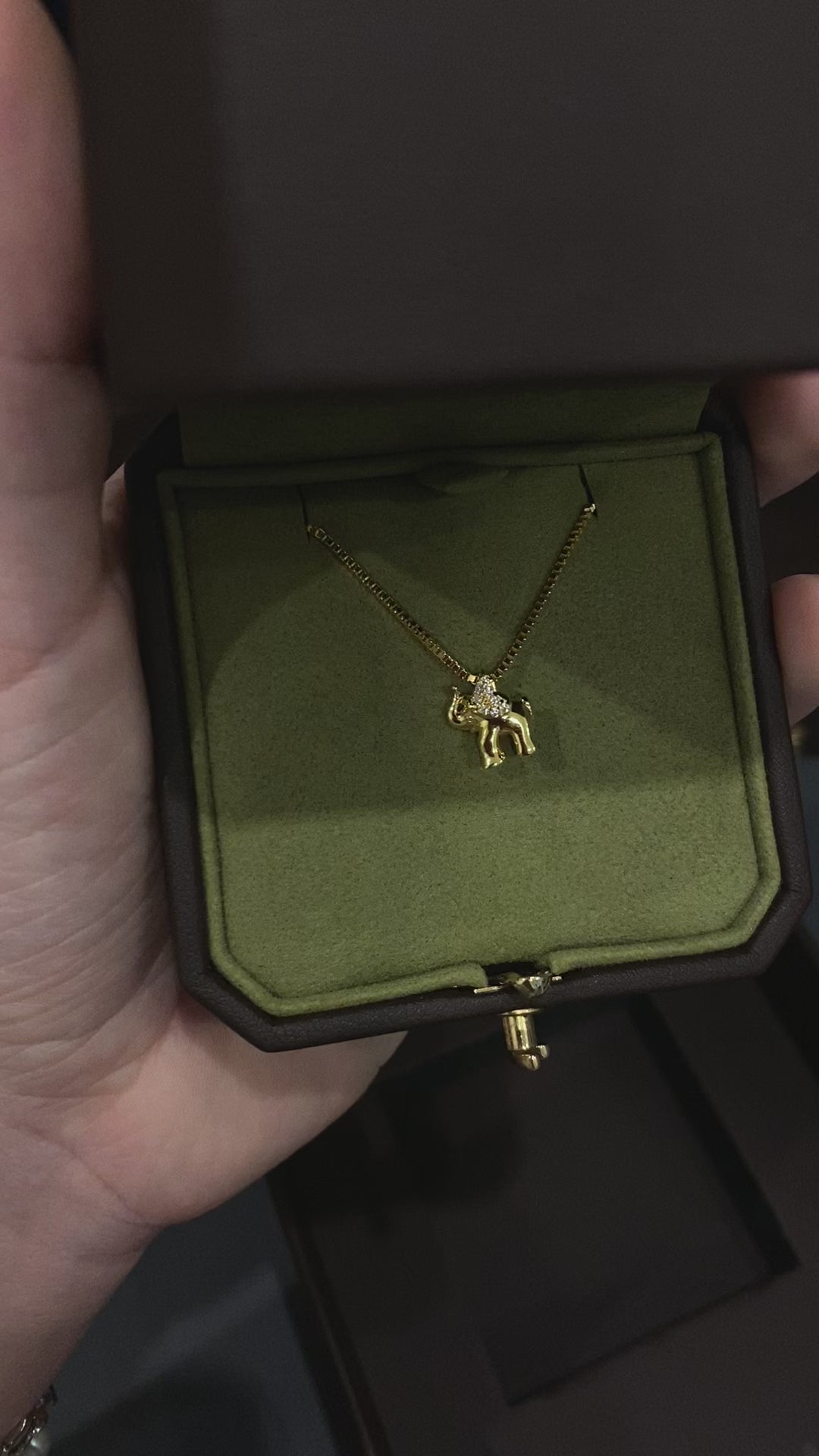 élé 16 Diamond Heart