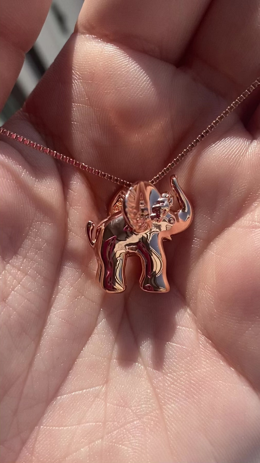 ELÉ necklace