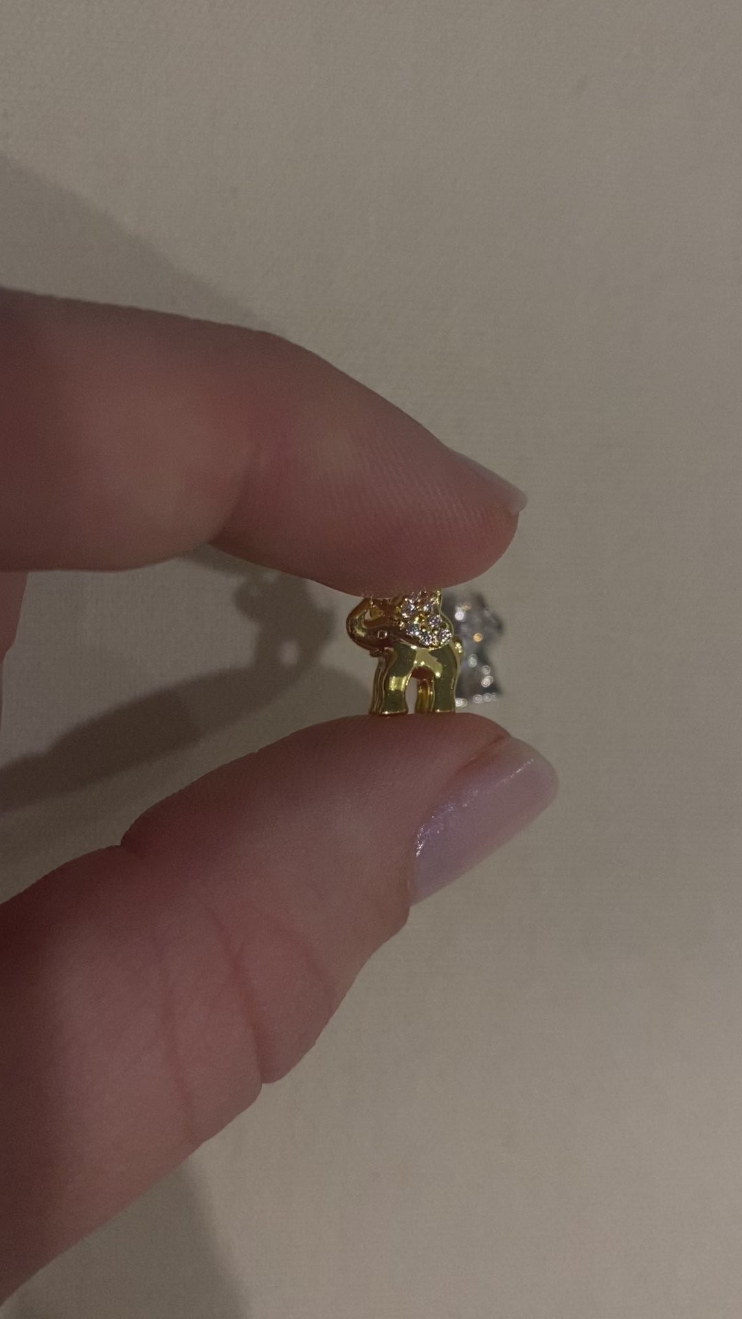 élé 16 Diamond Heart